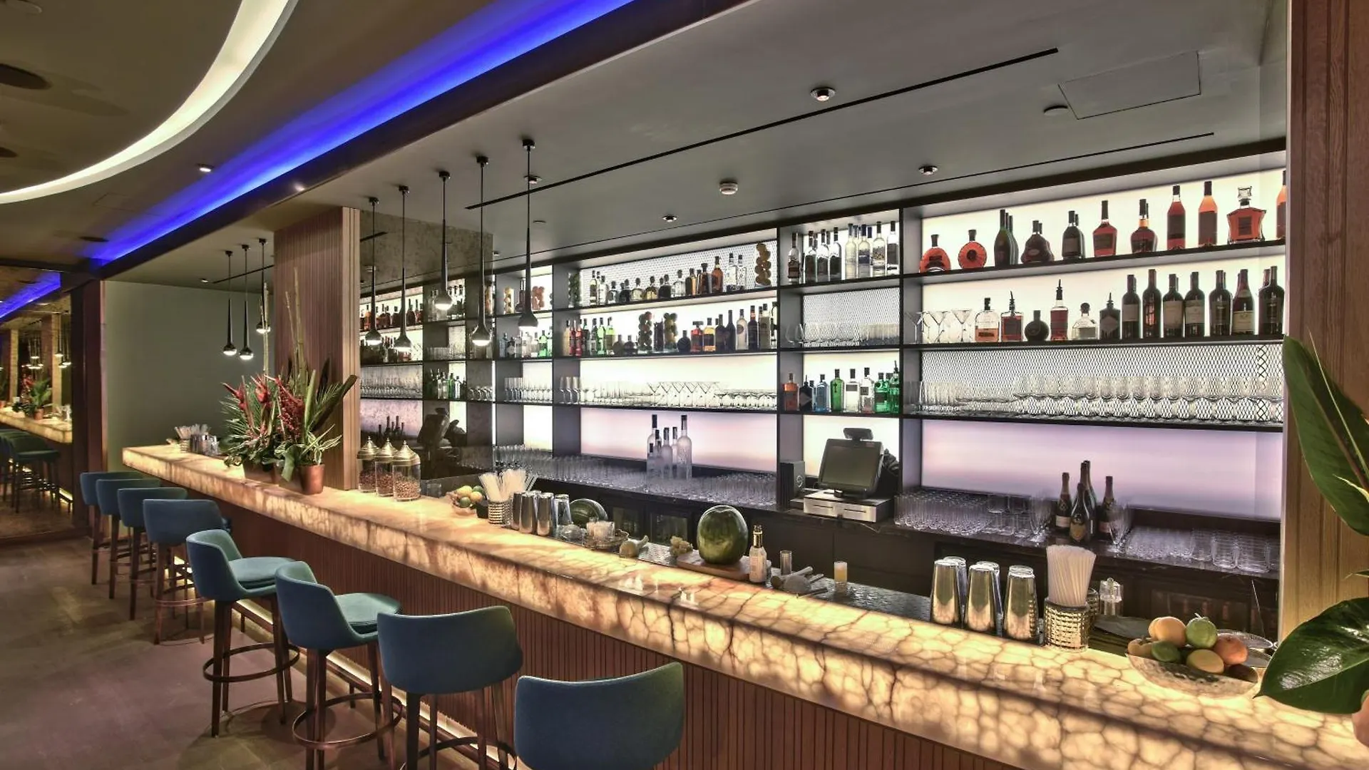 Le Meridien Istanbul Etiler 5*,