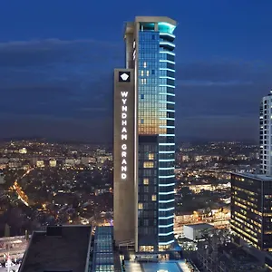 ホテル Wyndham Grand Levent & Conference Center